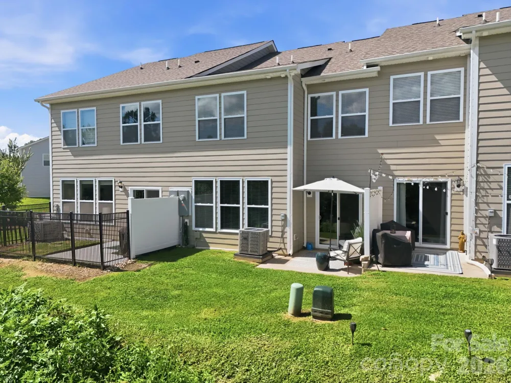 198 Creekview Road Hendersonville, NC 28792