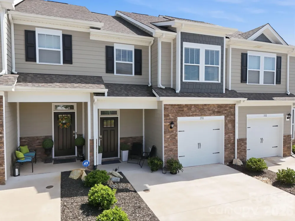 198 Creekview Road Hendersonville, NC 28792