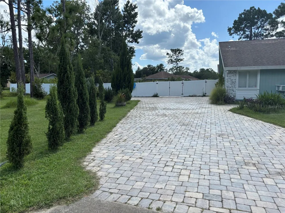 213 RIVERBEND ROAD Ormond Beach, FL 32174