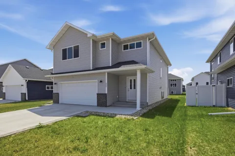 2506 Fulton Loop S