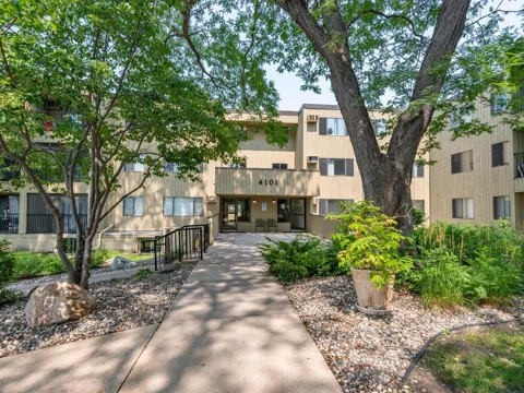 4101 Parklawn Avenue #130