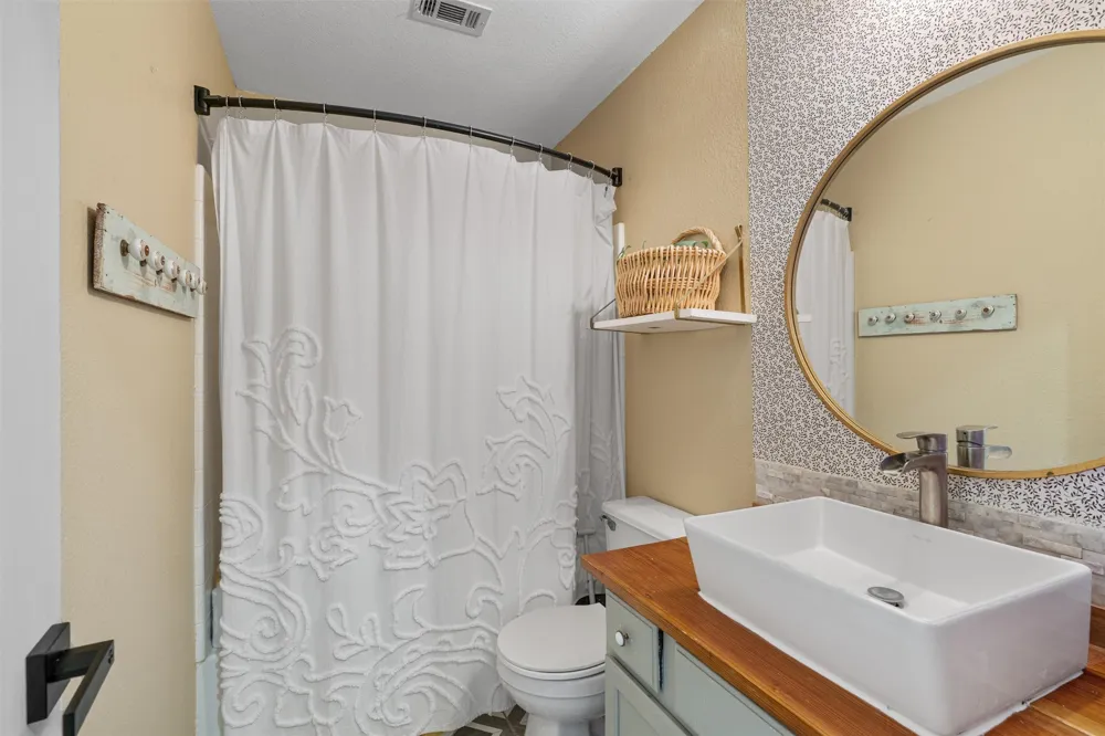 303 Almquist Street Hutto, TX 78634