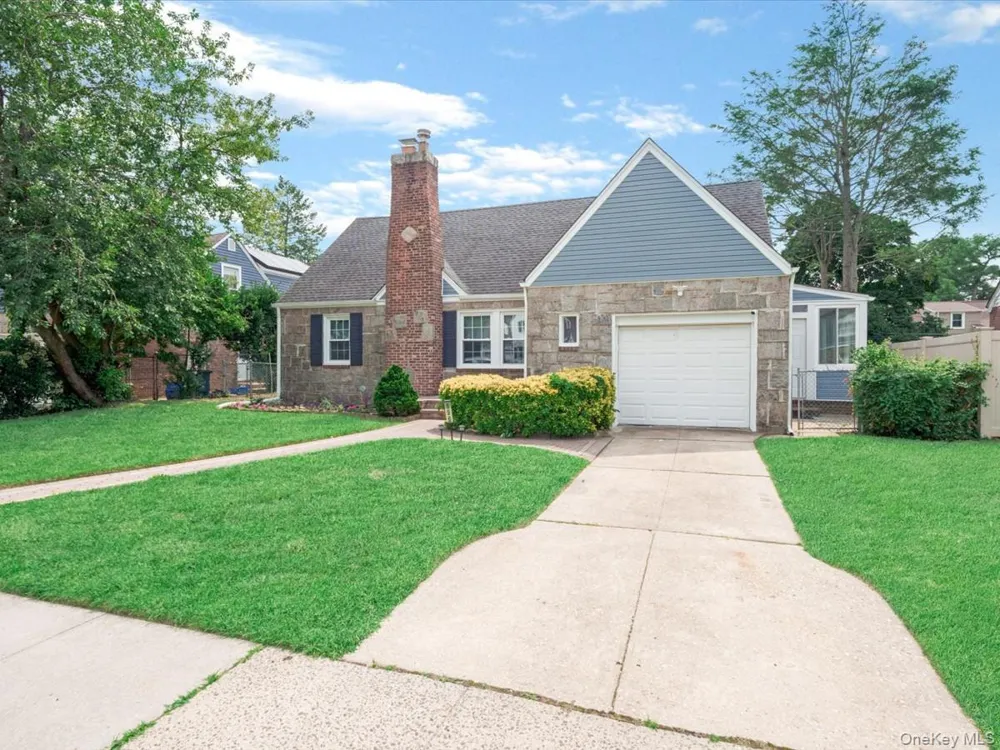 596 Terrace Place Baldwin, NY 11510