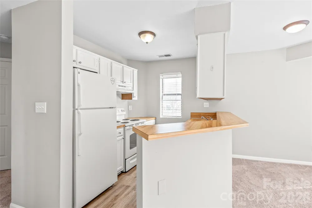 8155 Cedar Glen Drive Charlotte, NC 28212