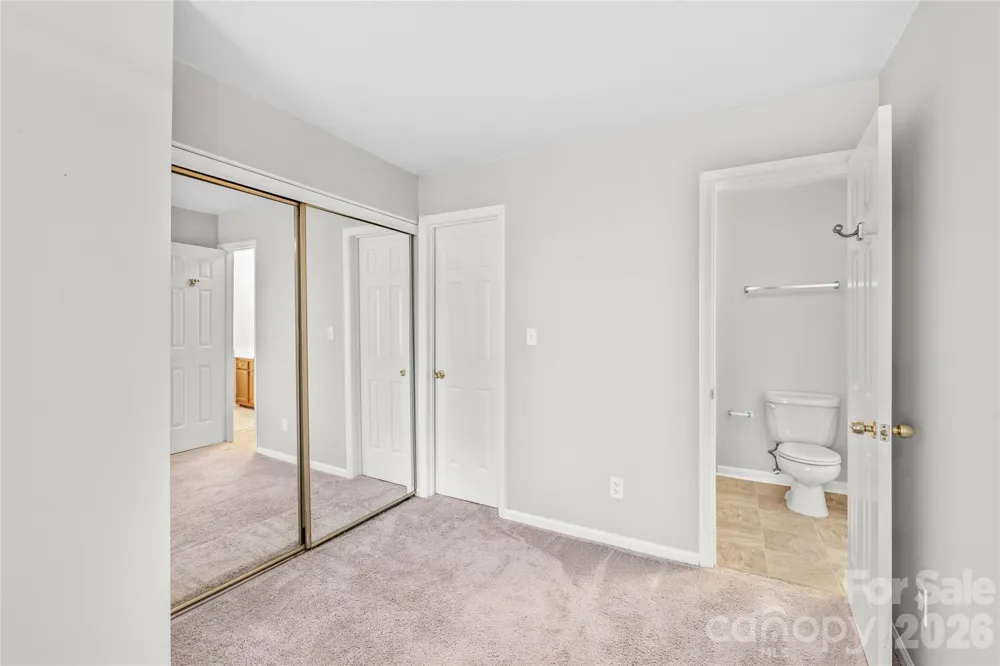 8155 Cedar Glen Drive Charlotte, NC 28212