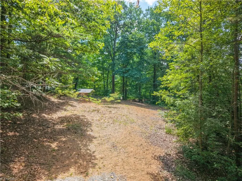 185 Boaz Lane Mount Airy, NC 27030