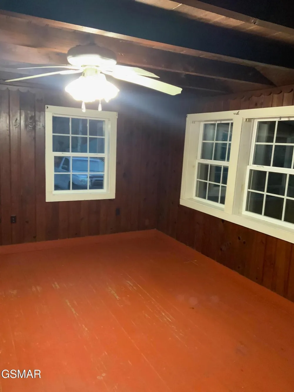 517 Laurel Avenue Gatlinburg, TN 37738