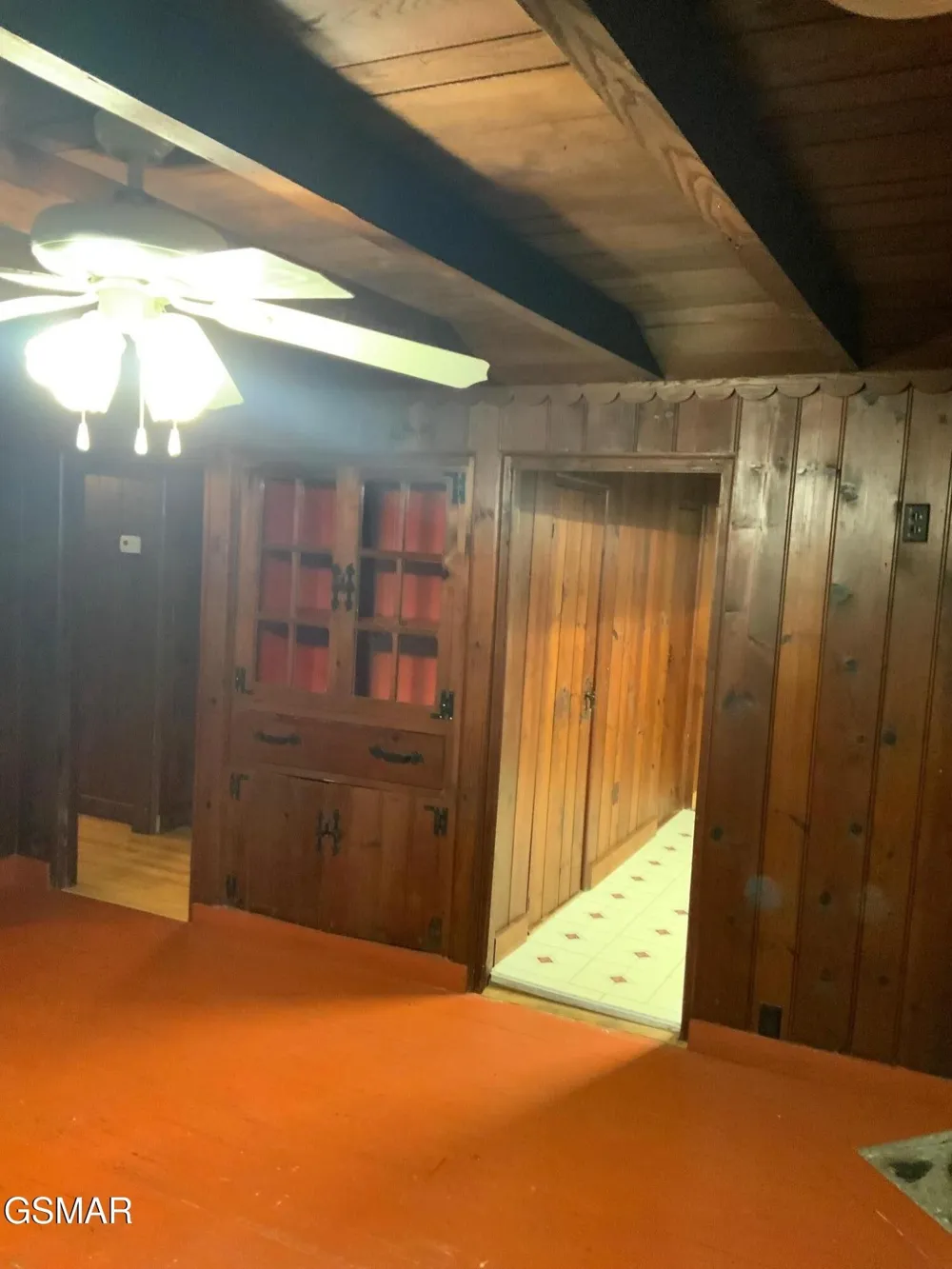 517 Laurel Avenue Gatlinburg, TN 37738
