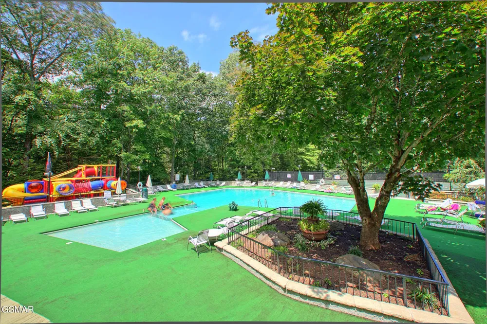 1228 Ski Mountain Road #C1 Gatlinburg, TN 37738