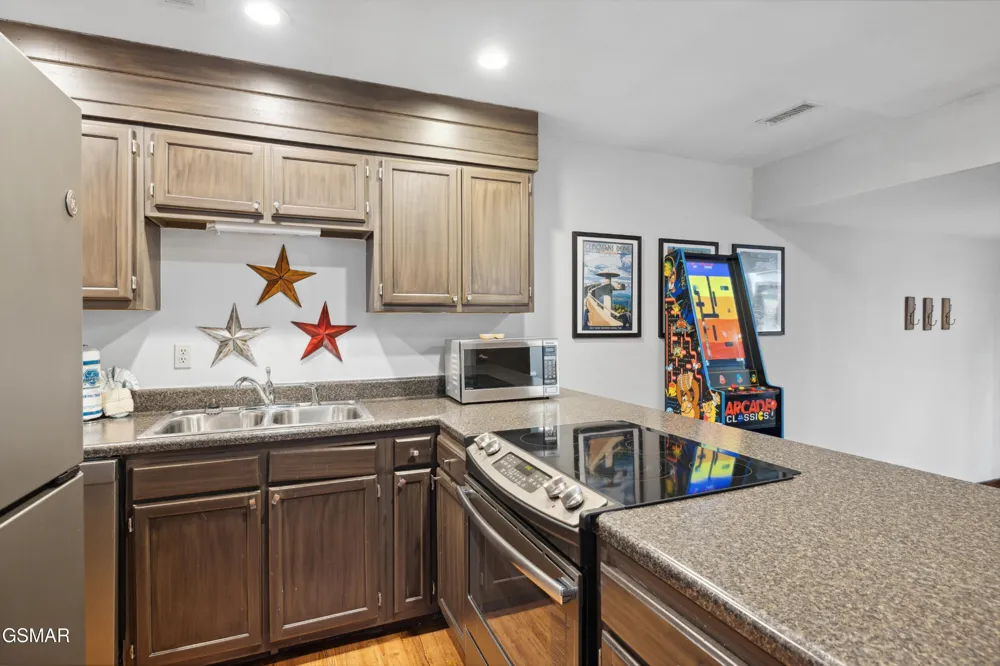 1228 Ski Mountain Road #C1 Gatlinburg, TN 37738