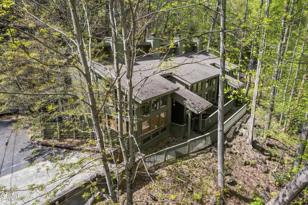 1228 Ski Mountain Road #C1 Gatlinburg, TN 37738