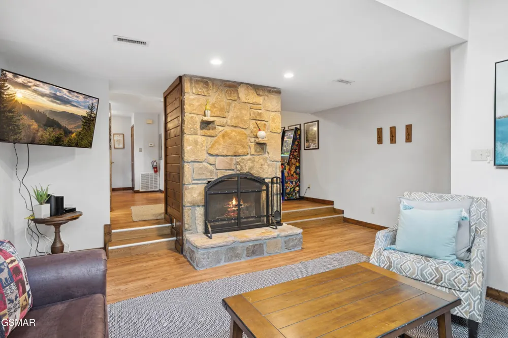 1228 Ski Mountain Road #C1 Gatlinburg, TN 37738