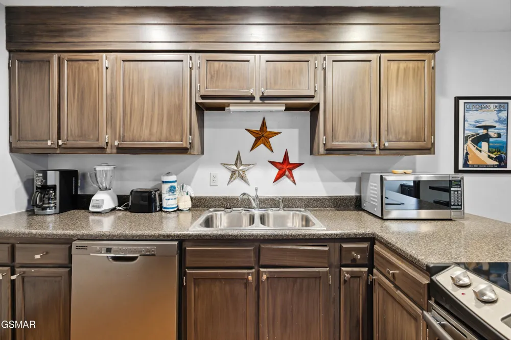 1228 Ski Mountain Road #C1 Gatlinburg, TN 37738