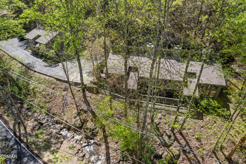 1228 Ski Mountain Road #C1 Gatlinburg, TN 37738