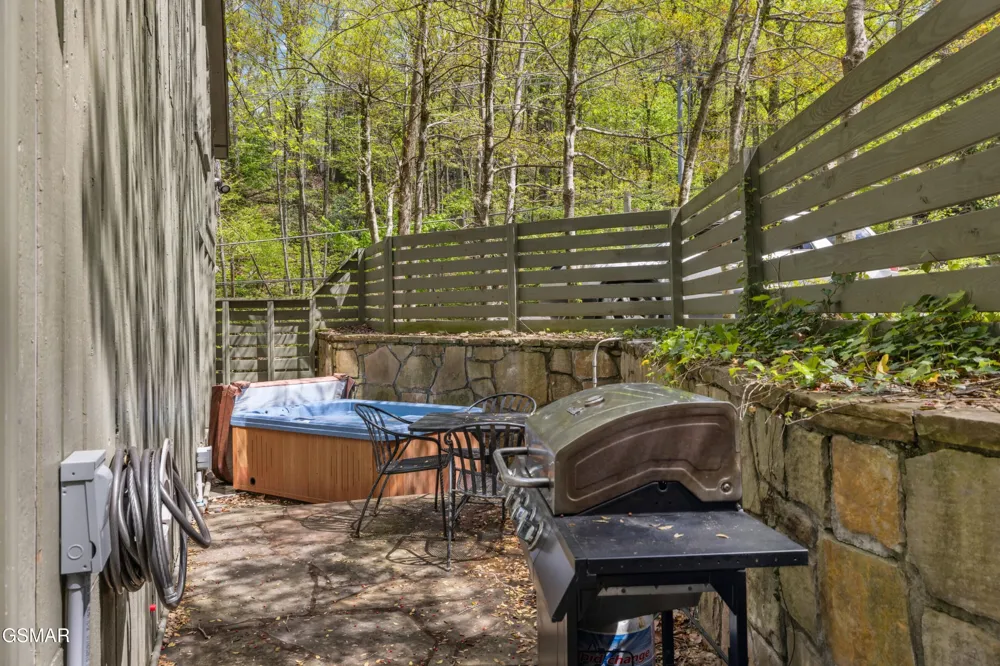 1228 Ski Mountain Road #C1 Gatlinburg, TN 37738