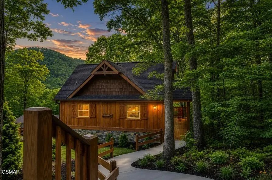 1163 Pine Mountain Road Sevierville, TN 37862
