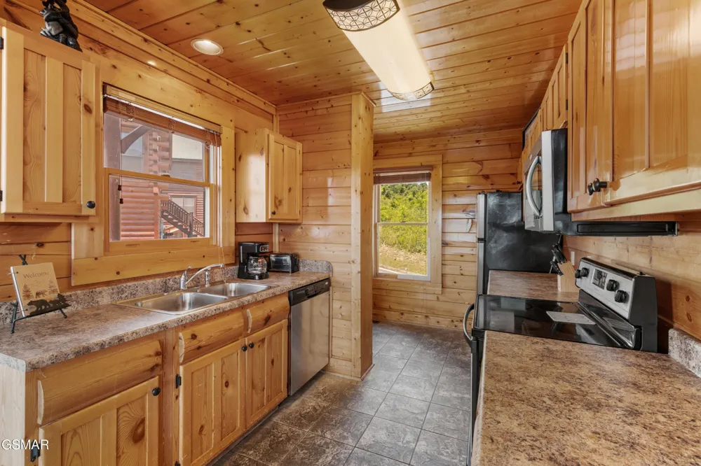 2326 Top Of The World Drive Sevierville, TN 37876