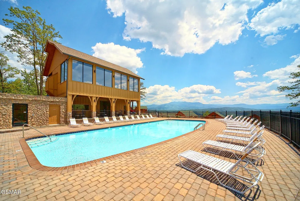2326 Top Of The World Drive Sevierville, TN 37876