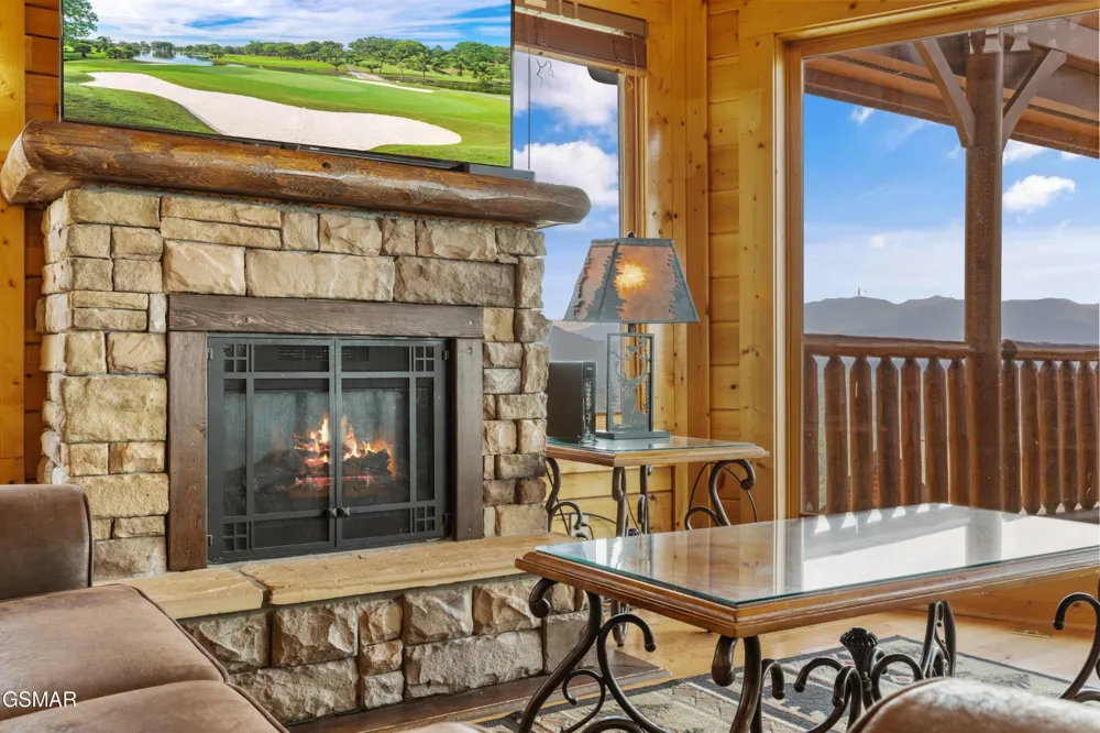 2326 Top Of The World Drive Sevierville, TN 37876