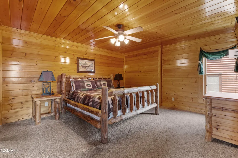 2326 Top Of The World Drive Sevierville, TN 37876