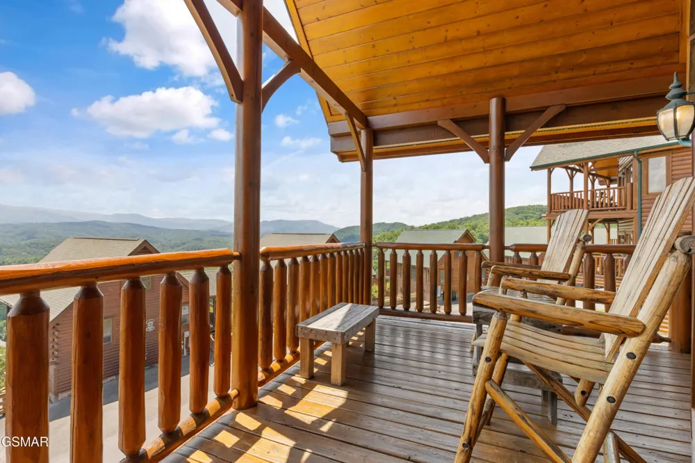 2326 Top Of The World Drive Sevierville, TN 37876