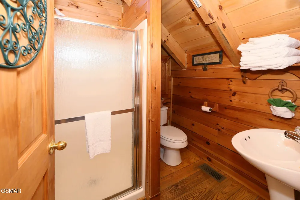 3030 Brothers Way Sevierville, TN 37876