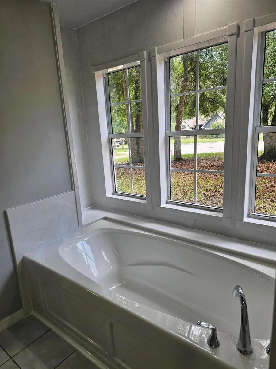 11444 NW 18th Lane Gainesville, FL 32606