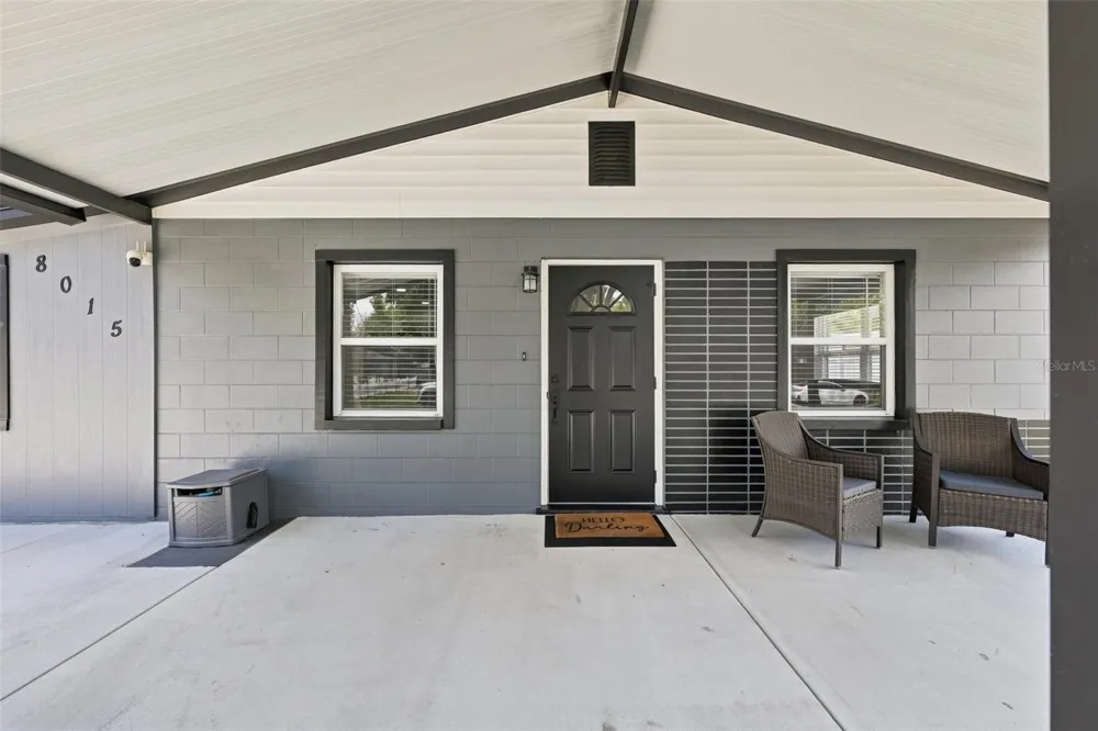 8015 TUDOR PLACE Tampa, FL 33610