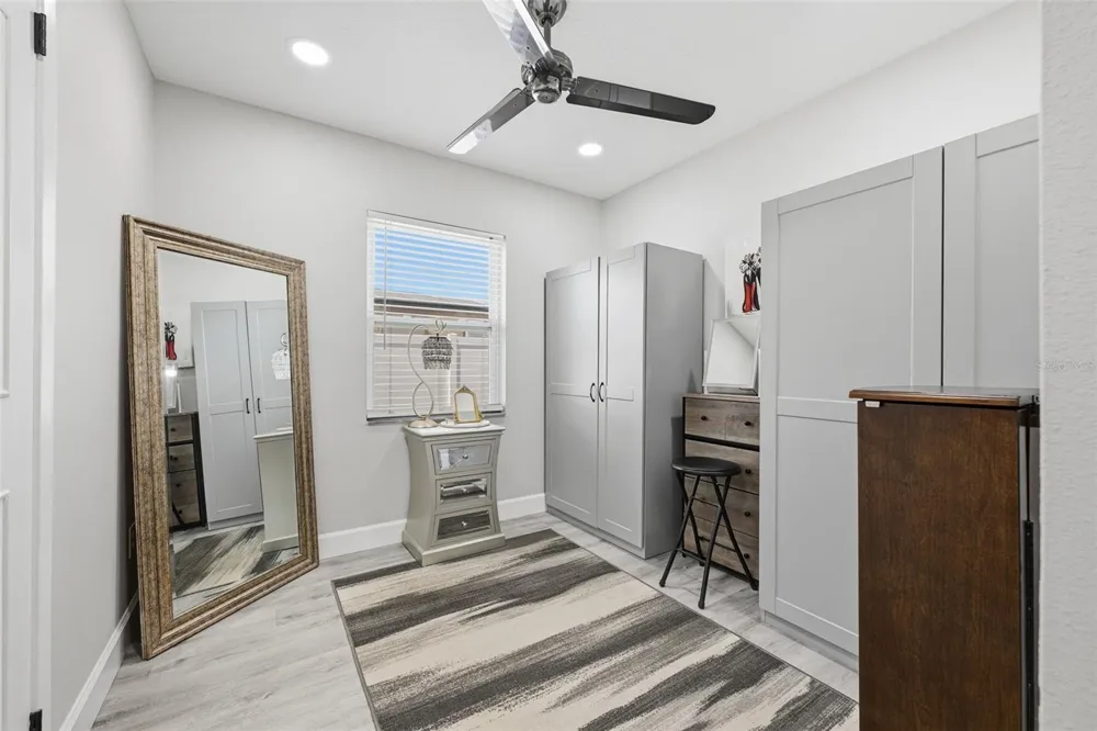 8015 TUDOR PLACE Tampa, FL 33610