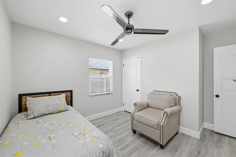 8015 TUDOR PLACE Tampa, FL 33610