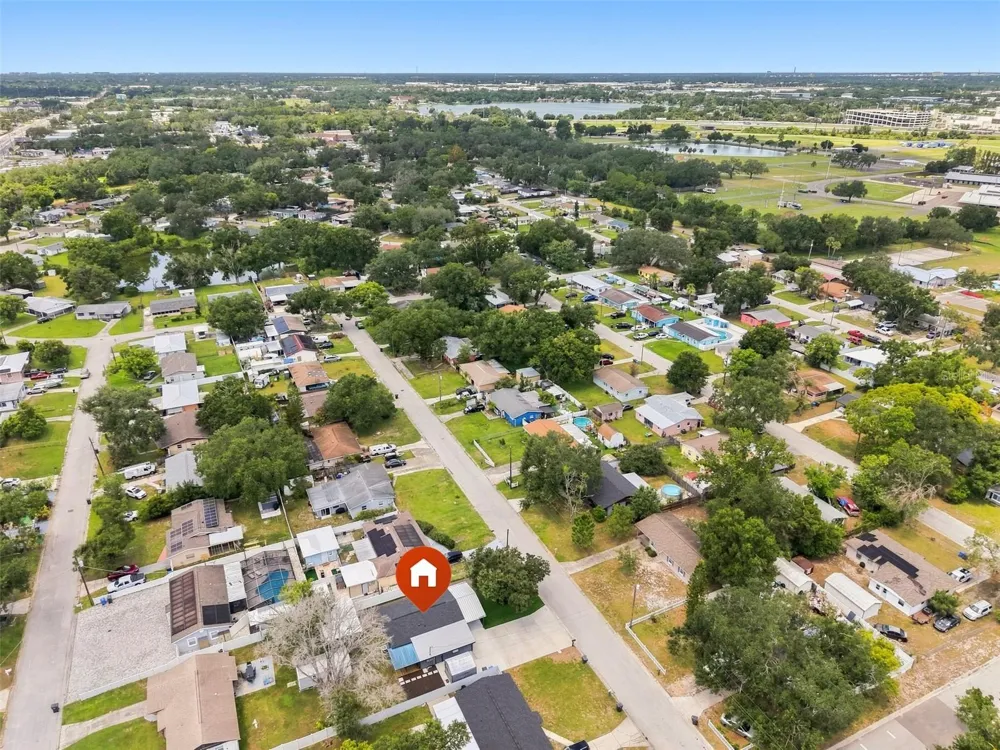 8015 TUDOR PLACE Tampa, FL 33610