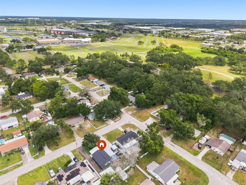 8015 TUDOR PLACE Tampa, FL 33610