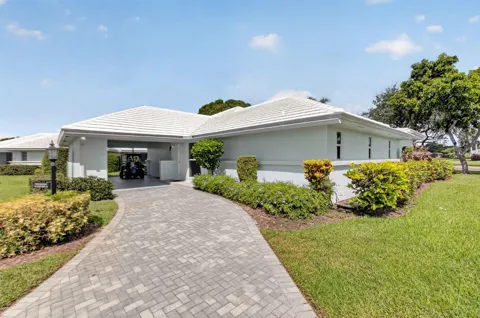 8 SLASH PINE DRIVE