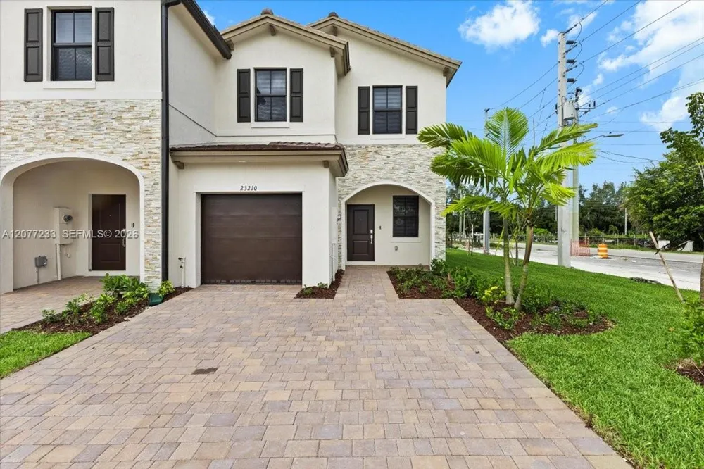 23210 SW 133rd Ct Miami, FL 33032