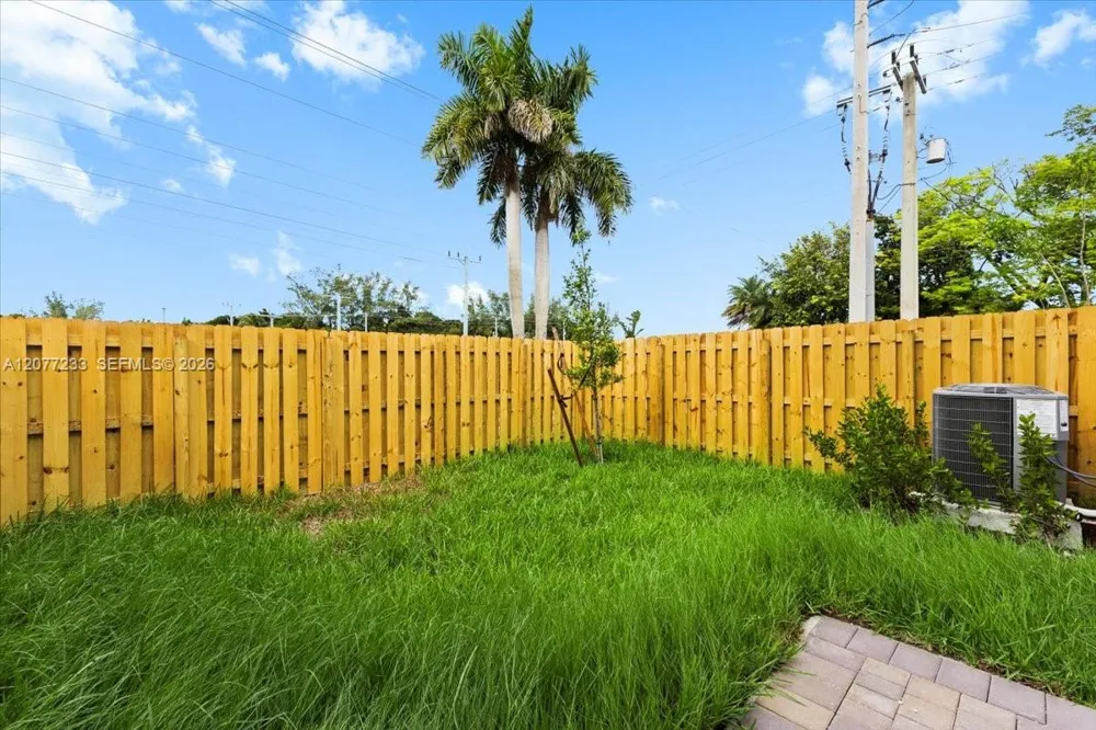23210 SW 133rd Ct Miami, FL 33032