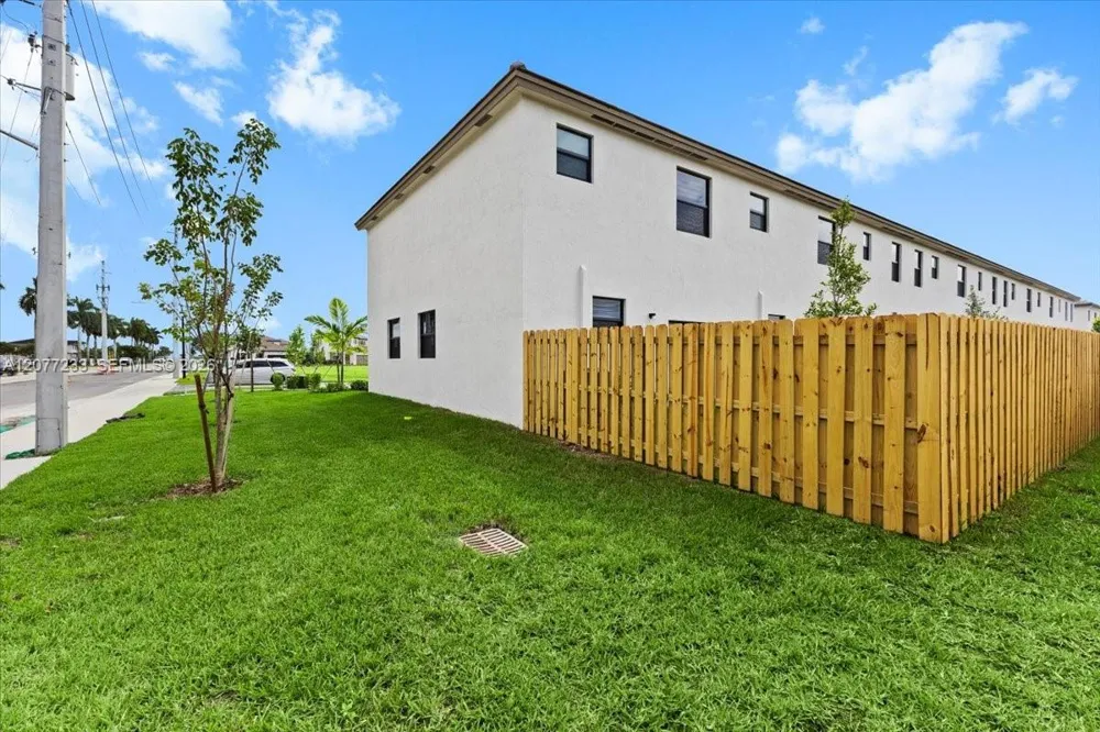 23210 SW 133rd Ct Miami, FL 33032