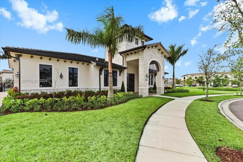 23210 SW 133rd Ct Miami, FL 33032