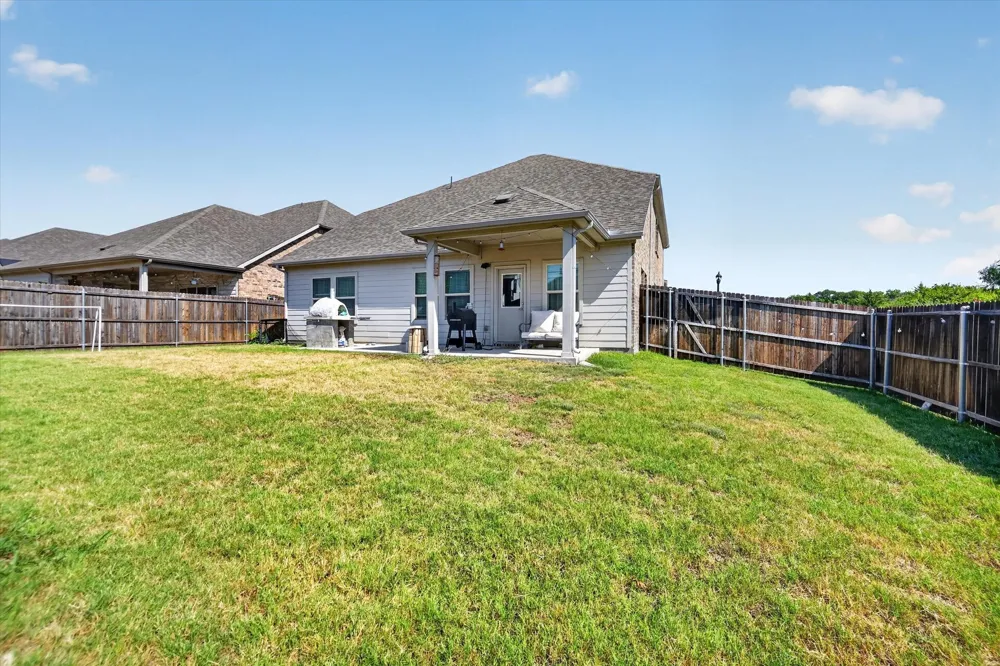 447 Crystal Clear Lane Princeton, TX 75407