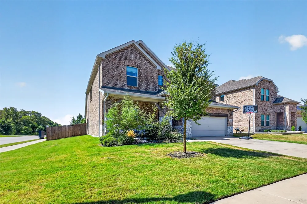 447 Crystal Clear Lane Princeton, TX 75407