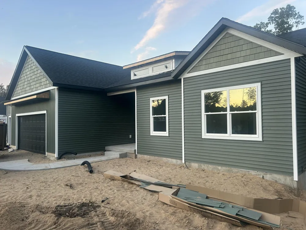 6226 English Avenue NE Comstock Park, MI 49321