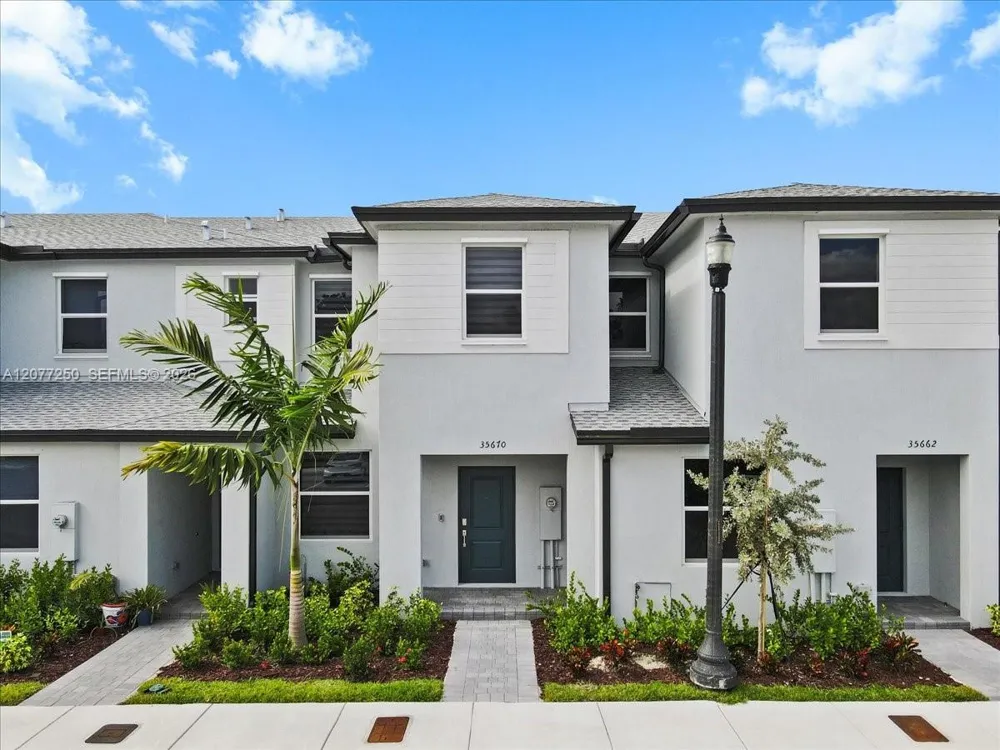 35670 SW 178 Ct Miami, FL 33034