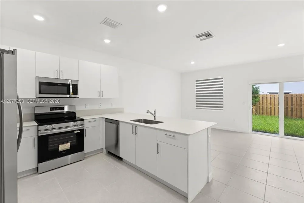 35670 SW 178 Ct Miami, FL 33034