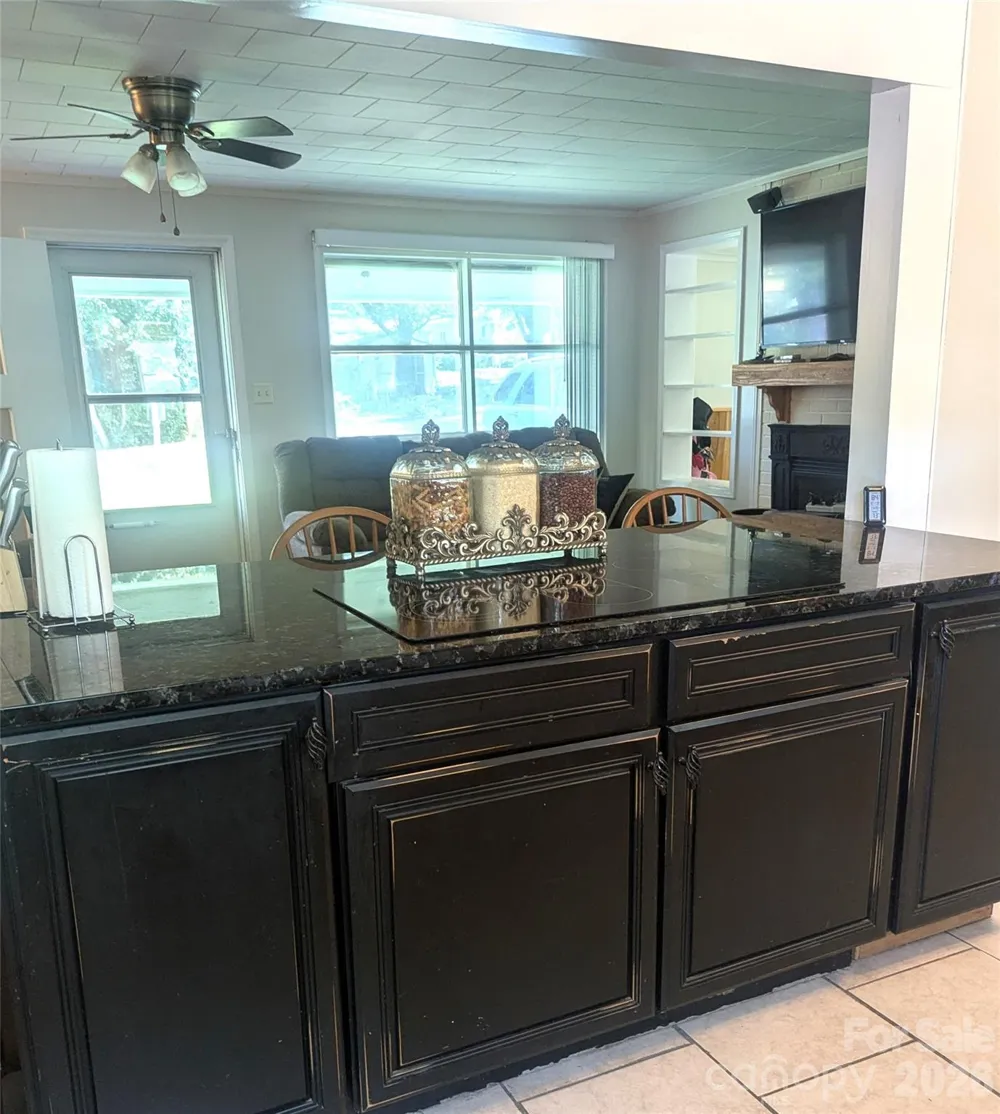 605 Lincoln Lane Lenoir, NC 28645