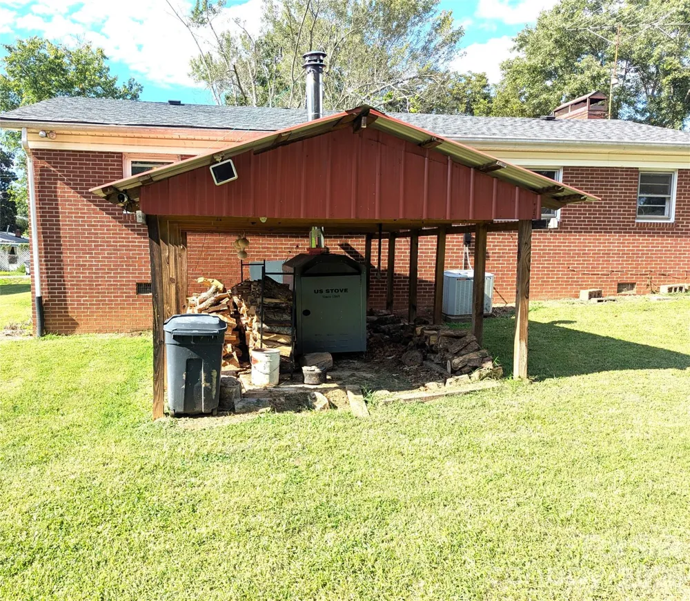 605 Lincoln Lane Lenoir, NC 28645