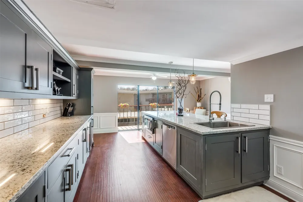 6610 Eastridge Drive #114 Dallas, TX 75231