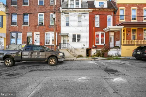 713 W NORWEGIAN STREET