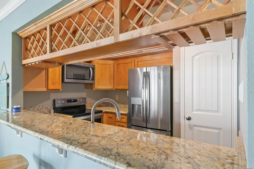 7312 Seawall Boulevard #208 Galveston, TX 77551