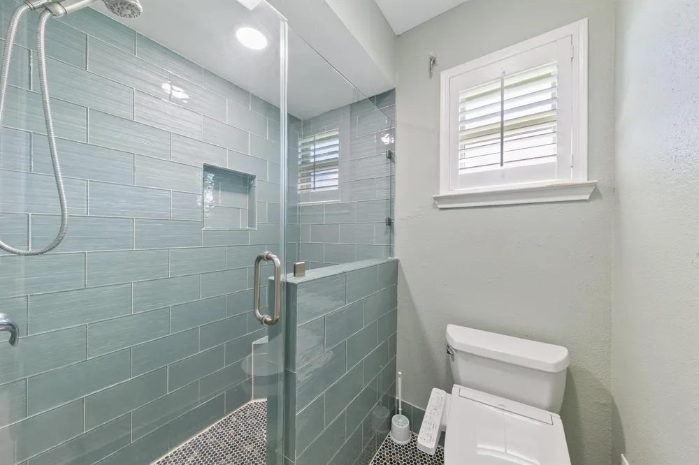 7312 Seawall Boulevard #208 Galveston, TX 77551