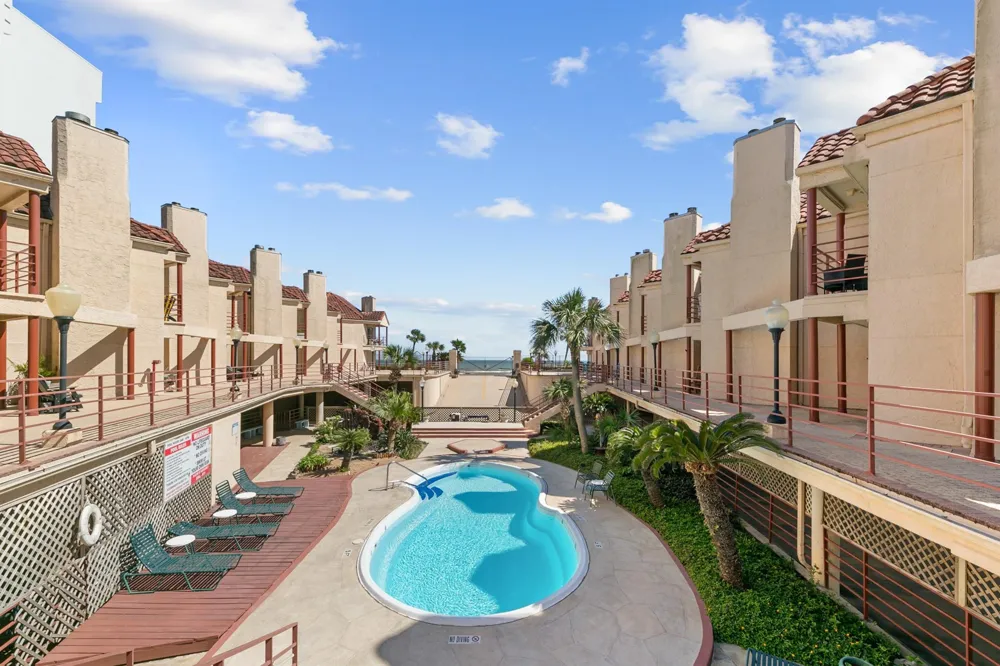 7312 Seawall Boulevard #208 Galveston, TX 77551