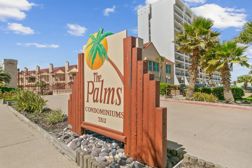 7312 Seawall Boulevard #208 Galveston, TX 77551